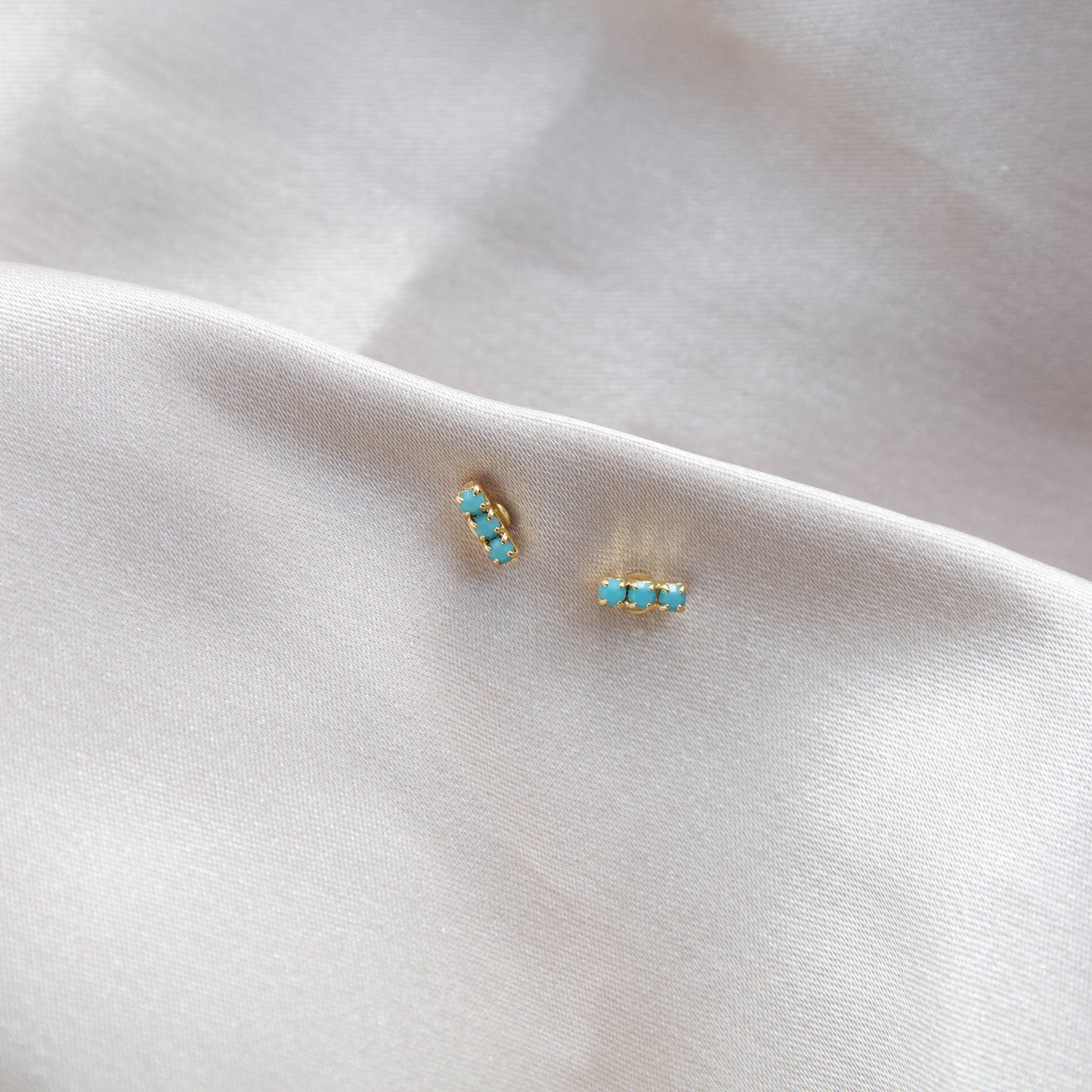 turquoise bar stud earring