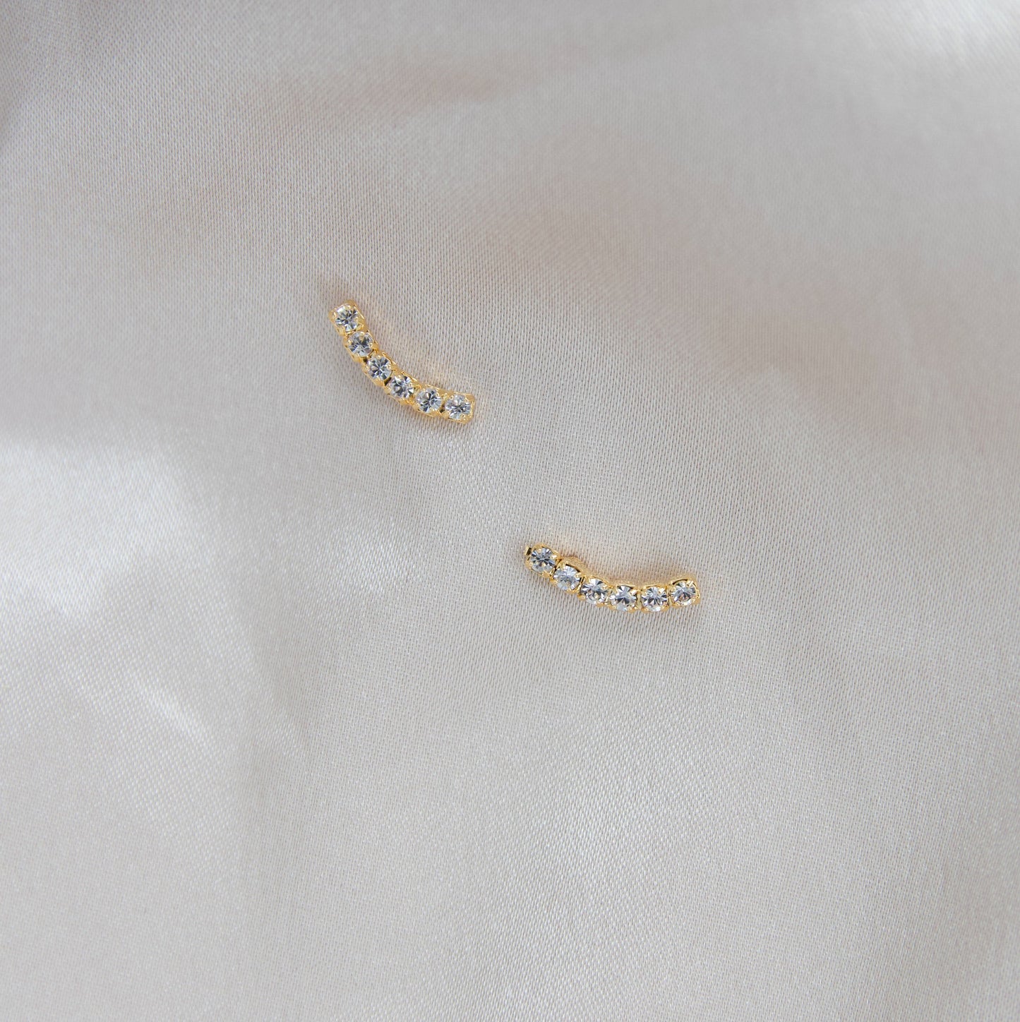 Crystal Earring Crawler