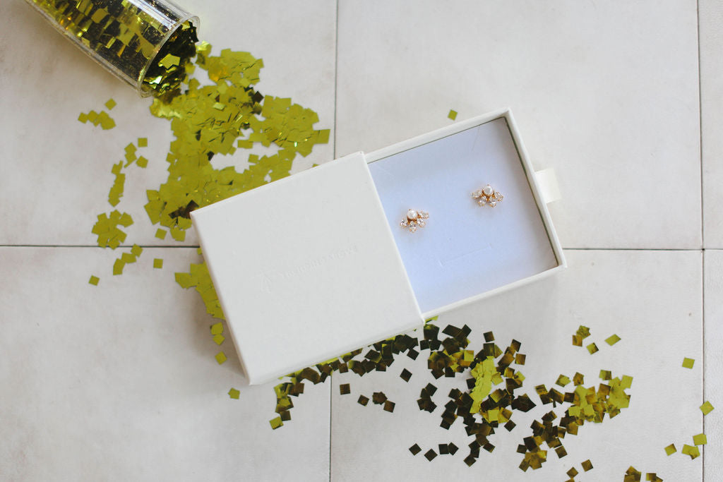 Evie Pearl Earrings