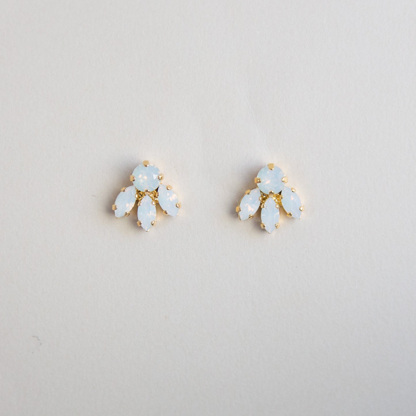 Tahnee Earrings White Shimmer