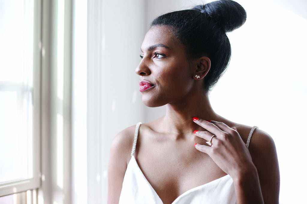 London Earrings White