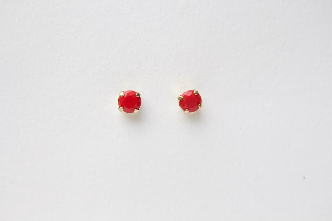 Magie Earrings in Matte Red